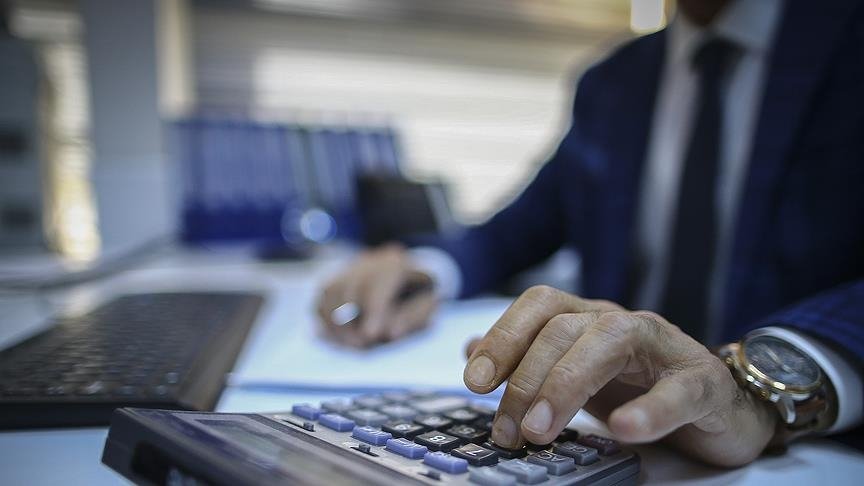 Yöneticiler ile kariyer personelin maaşları 30 bin lira artıyor.

Plan ve Bütçe Komisyonunda kabul edilen önergeye göre Genel Müdür, vali, kaymakam, Daire Başkanı, Kurum Başkanları ile müfettiş ve uzmanların maaşları 30 bin liraya kadar olan tutarda artırılacaktır. (Memurlar net)