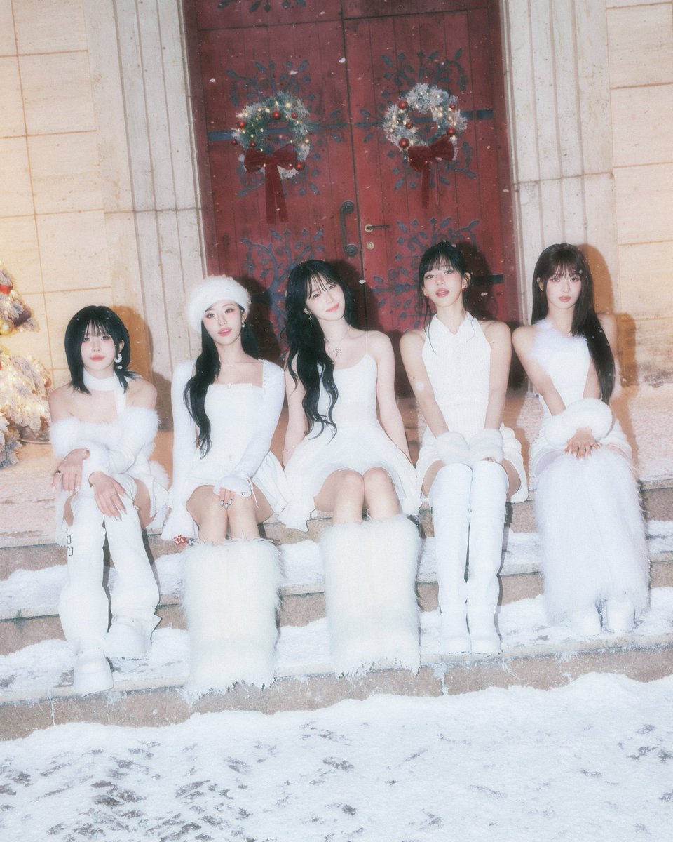 dukjil_oldflo's tweet image. #다시_찾아온_하얀_그리움
겨울이 오기전에 다시만난
#WhiteSnow_fromis_9
프로미스나인 하얀그리움 많관부!!