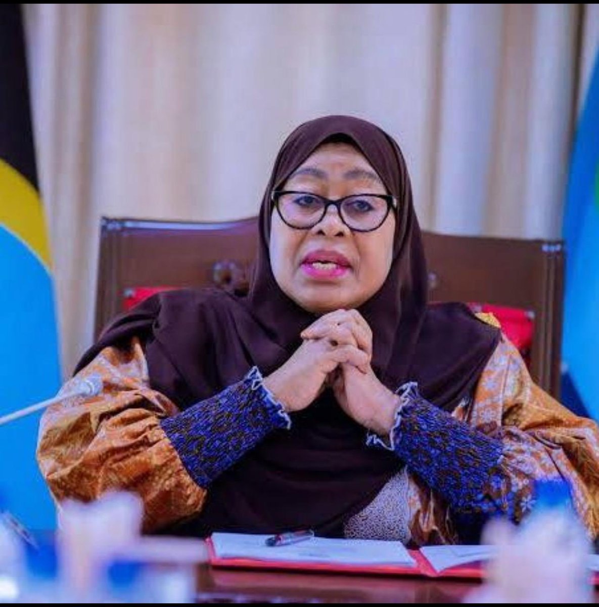 PMadeleka's tweet photo. BREAKING NEWS:
Leo tarehe 2 Disemba 2025 Mahakama Kuu ya Tanzania Masjala Kuu DODOMA, IMEKUBALI HOJA ya MADELEKA kwamba; Rais 👇 ANAWEZA KUSHITAKIWA BILA KUPEWA TAARIFA KWANZA kwenye Kesi INAYOMKABILI ya KUFUTA SHEREHE ZA UHURU 2025 https://t.co/2XgZdm7MTR