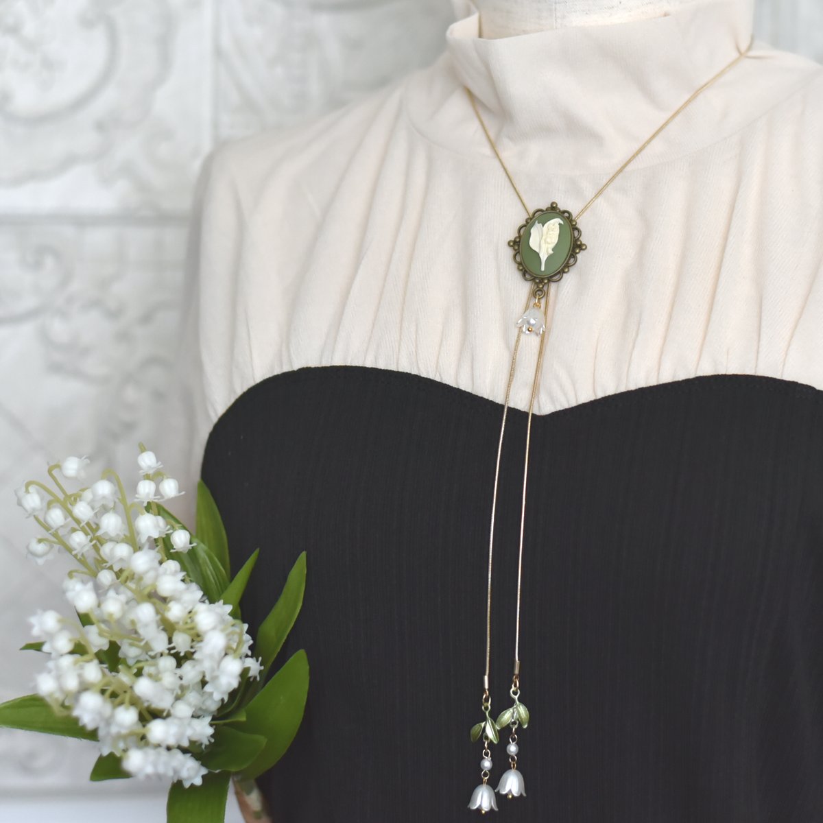 12/5⇒お題【#ほっこり癒しの緑色　#365DIYtheme】
※緑色オンリー

あたたかい緑って、見るだけで肩の力がぬけていくような気がするんだよね～ぇ。ふわっと落ち着く色合いがそばにあると、心までゆるゆるほどけていく～～～🍃

🛒minne.com/@raga-muffin

#ハンドメイド好きさんと繋がりたい