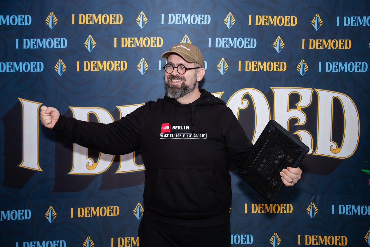 hummusonrails's tweet image. Thanks @ETHGlobal for capturing this picture of a very tired me rushing from pitching the judges to the airport for my 20 hours of flying home.

I&apos;m more convinced than ever that every DevRel team member should hack in a hackathon at least 1x a year.