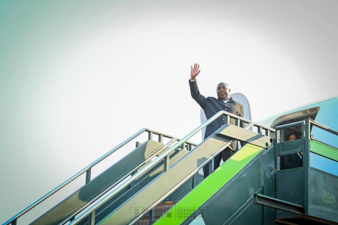 UKWELITIMES's tweet photo. President Évariste Ndayishimiye @GeneralNeva has departed for Washington, DC after boarding his flight earlier today. He is traveling to attend the December 4 signing ceremony of the Historic Peace Agreement between #Rwanda and #RDC. @NtareHouse #GenNeva https://t.co/o72xKUtIU6