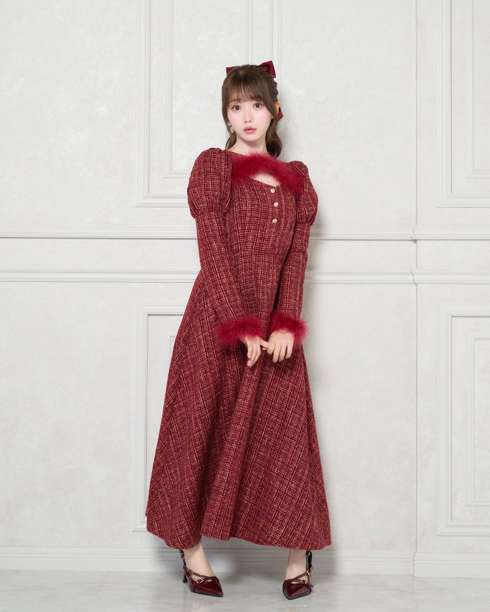 rosemuse_'s tweet image. ┈𝑛𝑒𝑤 𝑎𝑟𝑟𝑖𝑣𝑎𝑙

&quot;Tweed holiday dress&quot;
color:white/wine red
¥19,800(tax in)

デコルテと袖口にフェザーファーをほどこした
華やかなドレス

程よくラメ糸が入ったツイードが
上品さをプラスします。

⁡ ↪︎web store 12/8(mon)20:00

#RoseMuse