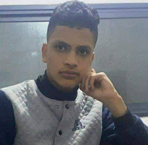 uzisall's tweet image. البطل عمره ١٧ سنة واغتاله الاحتلال بعد عملية البحث عنه واسمه مهند زغير، بس بعد ساعات من عملية مهند قرر محمد رسلان ١٨ سنة ينفد عملية طعن شمال رام الله واصاب جنديين واستشهد
شباب بعمر ١٧-١٨ سنة استنفروا الاحتلال لساعات بدون اي سلاح بسيارة وسكينة
الصورة لمنفذين العمليات..