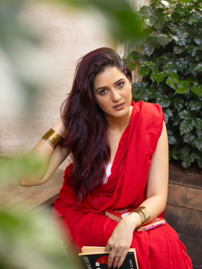 G7JjoB8bgAAv3D1?format=jpg&name=900x900