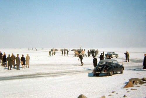 fryskaesthetic's tweet photo. IJsselmeer rally in February 1963. Due to the harsh winter, the entire IJsselmeer was frozen, which led to the idea of organizing a rally on the former Zuiderzee. https://t.co/GRUuU59sBs