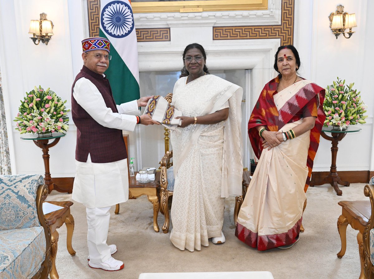 Shri Shiv Pratap Shukla, Governor of Himachal Pradesh, along with his wife, called on President Droupadi Murmu at Rashtrapati Bhavan.