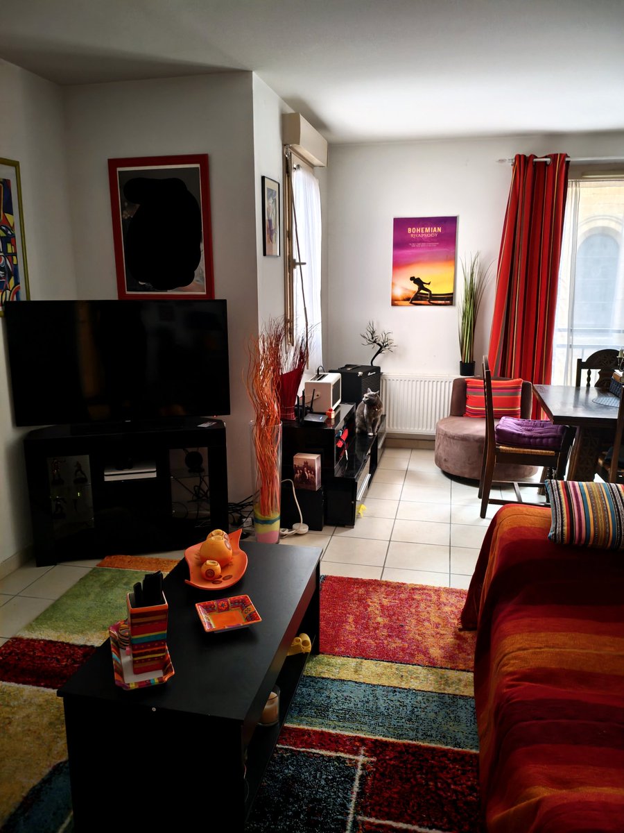 Voici le jeu: 

"Où est le chat ?"