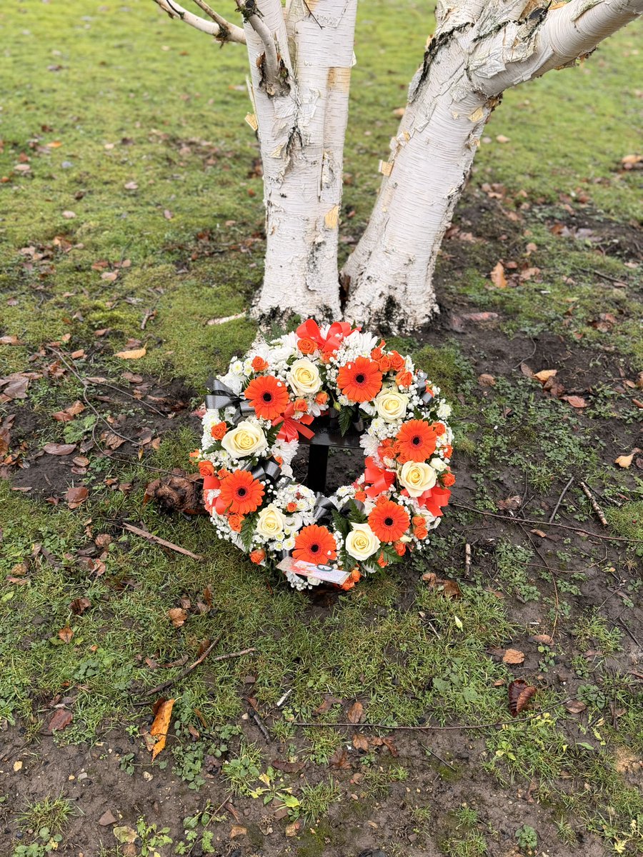 Branch and Regional officers paid their respects to our former Branch Secretary Derrick Little who passed away at work 19 years ago.
Each year we lay a wreath at a tree planted in his memory and remember the work that Derrick did for the union and our members.