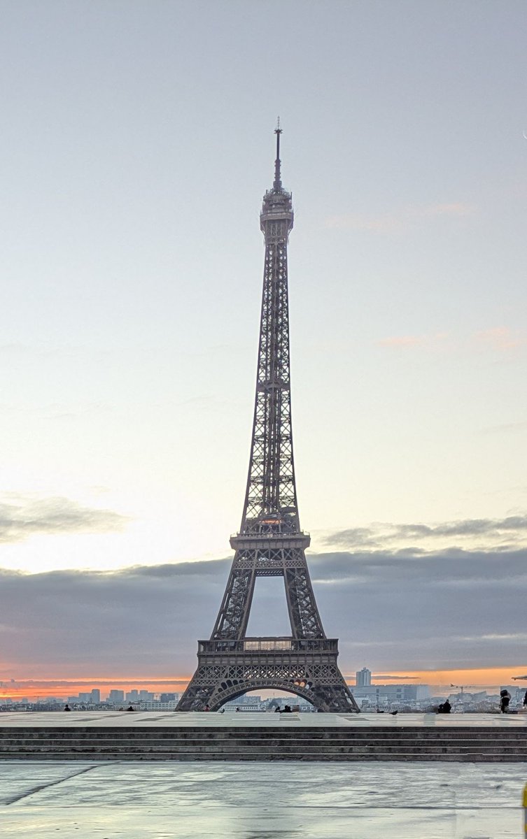 [L'AVENT EN PHOTO ]
Chaque jour un thème à partager
METAL
#unjour2unephoto
#aventenphoto
#partagedubeau