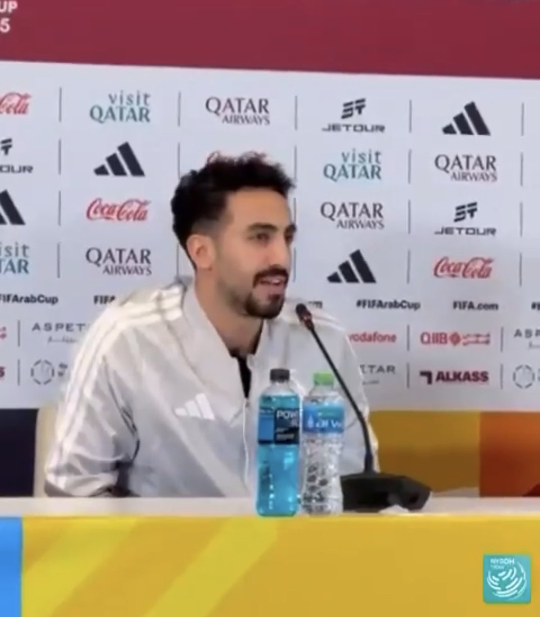 اجابة نواف العقيدي لم تكن مقنعه 
بالنسبه لي . 
صحيح المنتخب لم يحقق انجاز منذ فتره 
طلعنا من آسيا في آخر مشاركة  بسبب اضاعة لعيبة النصر ل ركلات الجزاء : 
لو كان لاعب من نادي الهلال او الاتحاد او الاهلي 
كان اجابته سوف تكون بهذا الشكل 
مشروعنا الرياضي نجح 
تأهل المنتخب السعودي