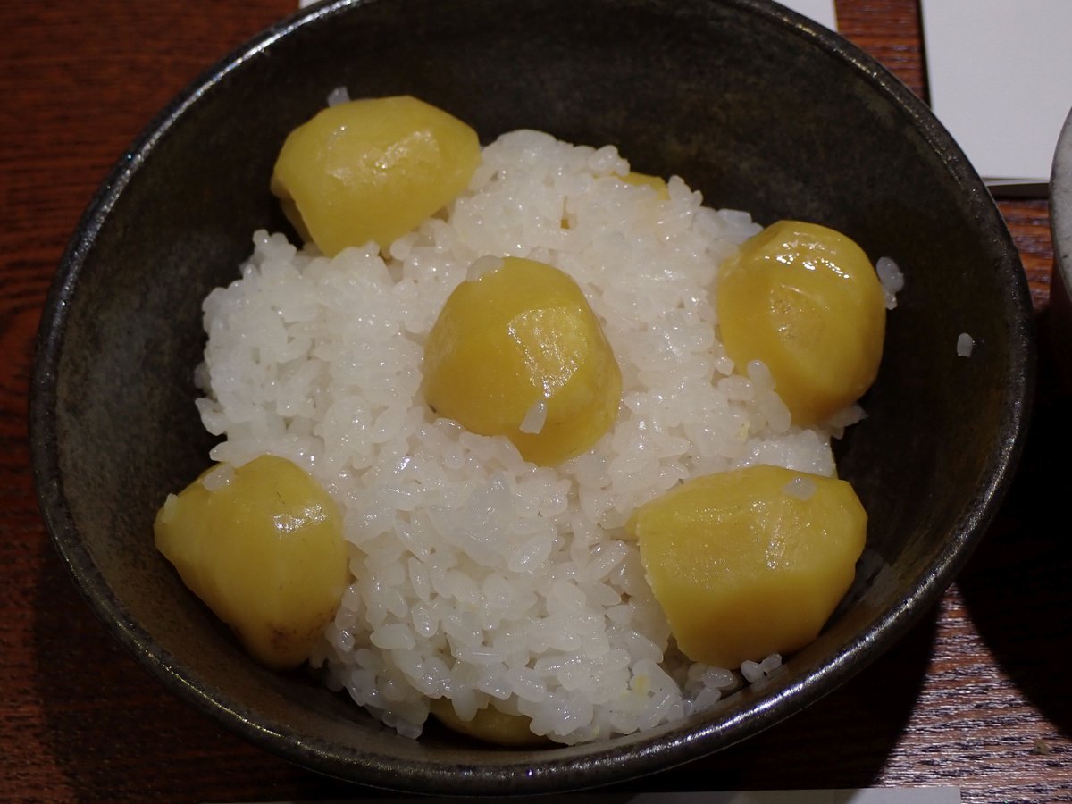 伊勢丹催事
和栗や
人丸食べ比べ。
できたておこわ・・・素晴らしい。
ご飯も美味しいですよね。