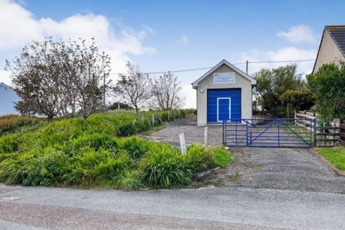 FuturePropAuc's tweet image. NEW ENTRY ALERT -  Former Coastguard Building, Loch Ewe, Achnasheen - OPENING BID £18,000 buff.ly/hhIoH4I