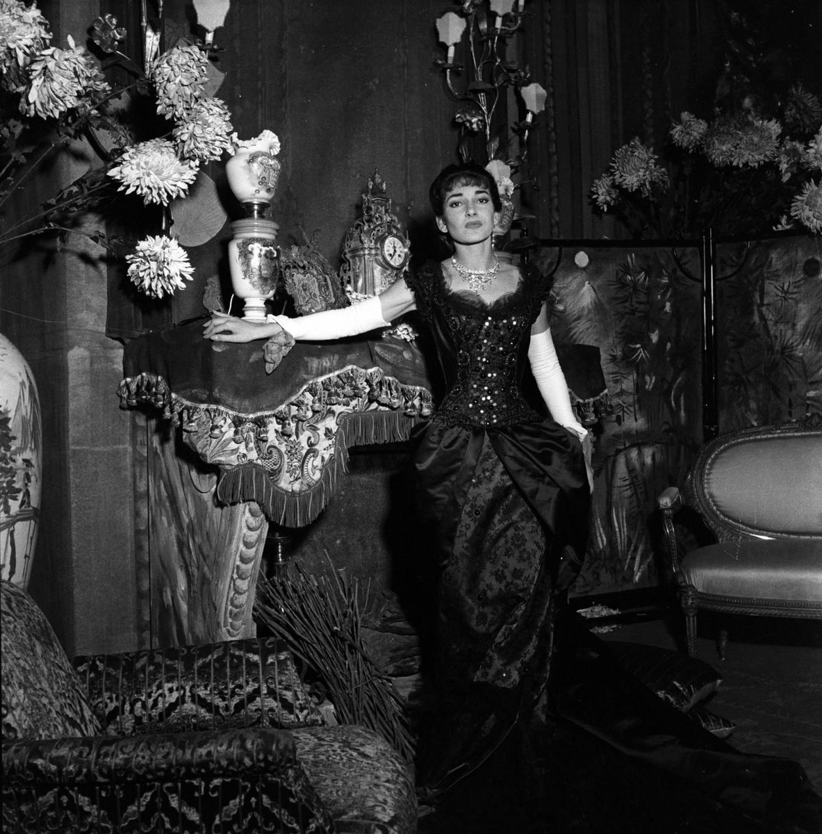 Revizorsb's tweet photo. Maria Callas, La Callas, La Divina, La Divina assoluta, La Diva, La Diva assoluta, est née le 2 décembre 1923 à New York.
- Lucia Sextet with Karajan Berlin, 1955 https://t.co/rCpaLLX6nK via @YouTube
- Callas, Corelli - Tosca: Love Duet https://t.co/1ulobqdHkS via @YouTube https://t.co/P0VO4D1nn7