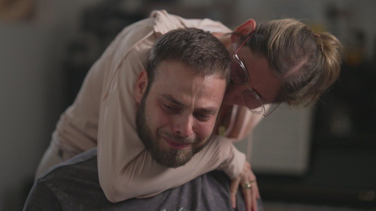 ⚠️WARNING, GRAPHIC CONTENT⚠️
“They [Hamas terrorists] take you out of your life in an instant. I’m a 22-year-old kid, what do I even know about life? They ripped me out of reality and threw me into hell in a single second.”
New testimonies from Alon Ohel, who survived 738 days in