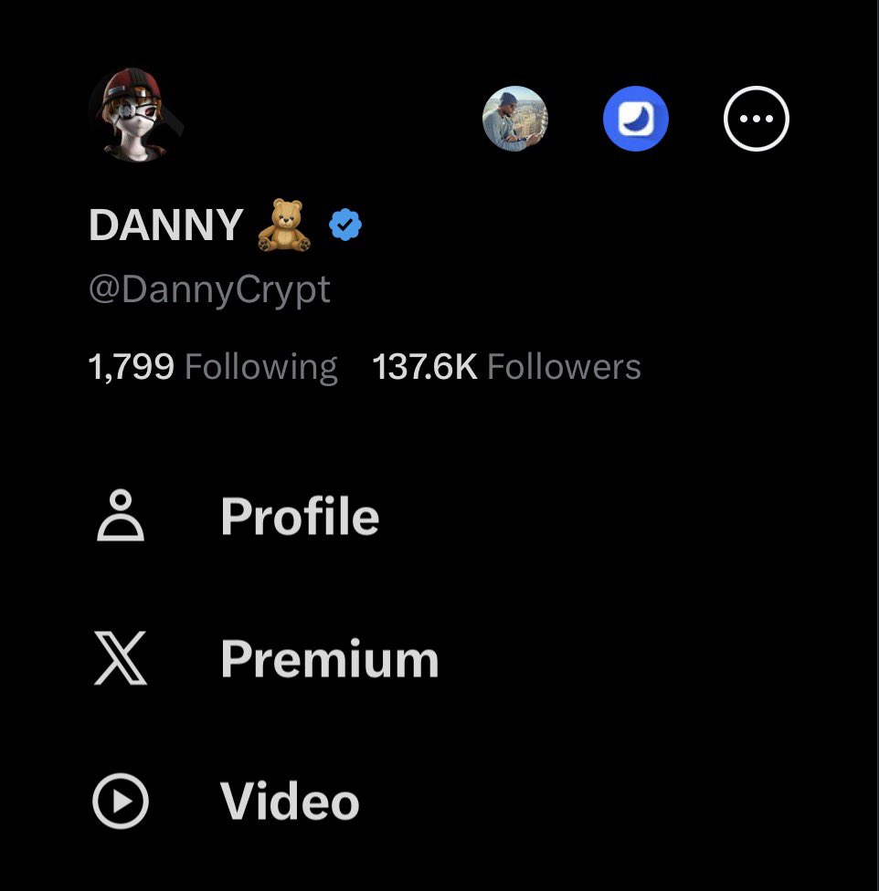 AjeboDanny's tweet image. Me and my alter egos against the world.