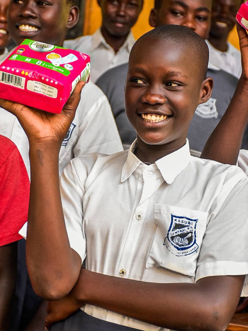 VacNet_'s tweet image. Solidarity in Difficult Times 
As we close out a year full of challenges, our commitment to transformative and empowering change remains strong. Your support enables us to keep making a real difference. This #GivingTuesday, we invite you to contribute and create lasting impact