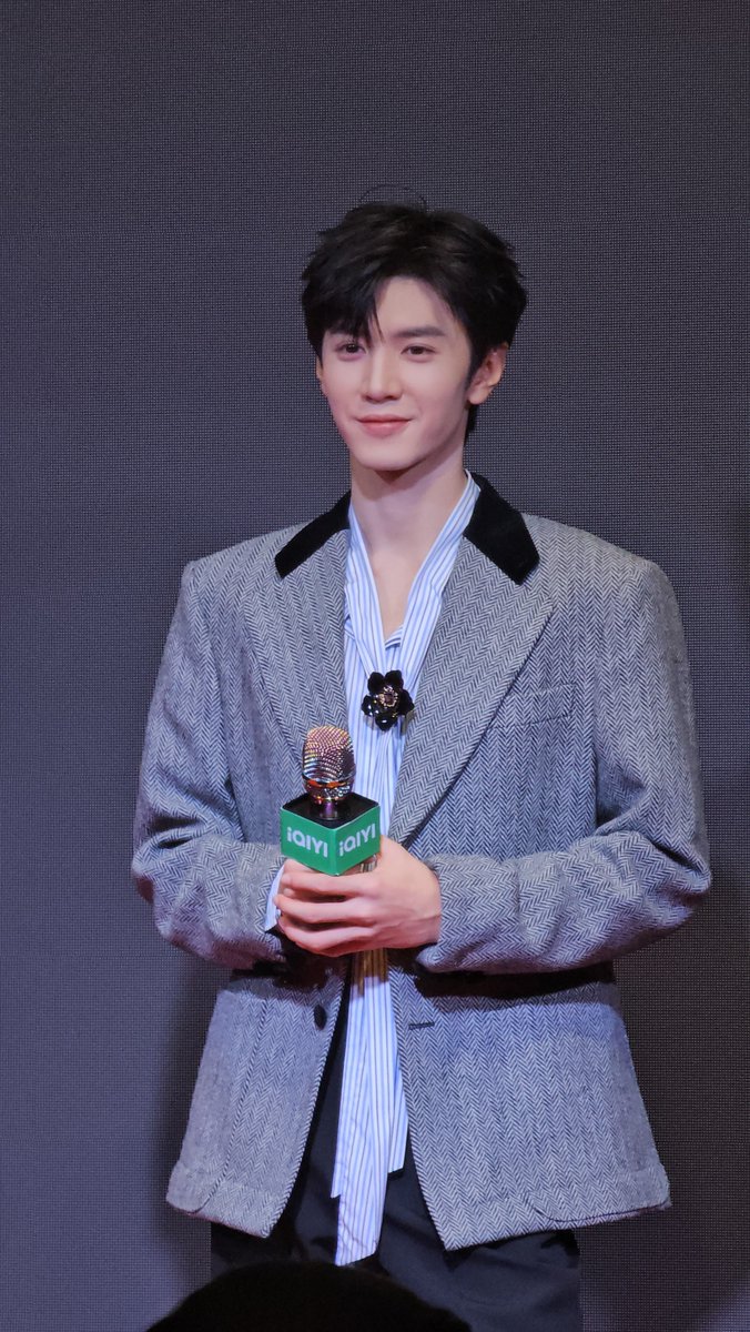 MyKpopHuntress's tweet image. shuai geeeeeeee 😍😍😍😍😍😍

#iQIYI #iQIYIStarship2025 #ChenZheyuan #CHENZHEYUANinKL #CHENZHEYUANinMY