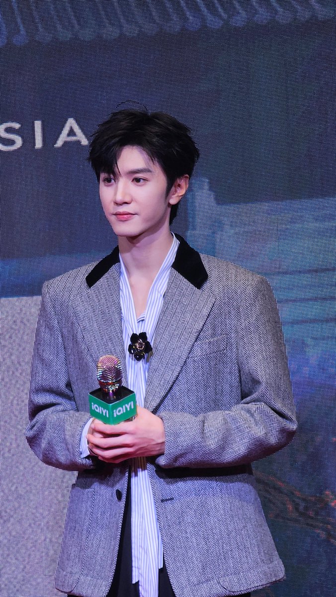 MyKpopHuntress's tweet image. shuai geeeeeeee 😍😍😍😍😍😍

#iQIYI #iQIYIStarship2025 #ChenZheyuan #CHENZHEYUANinKL #CHENZHEYUANinMY