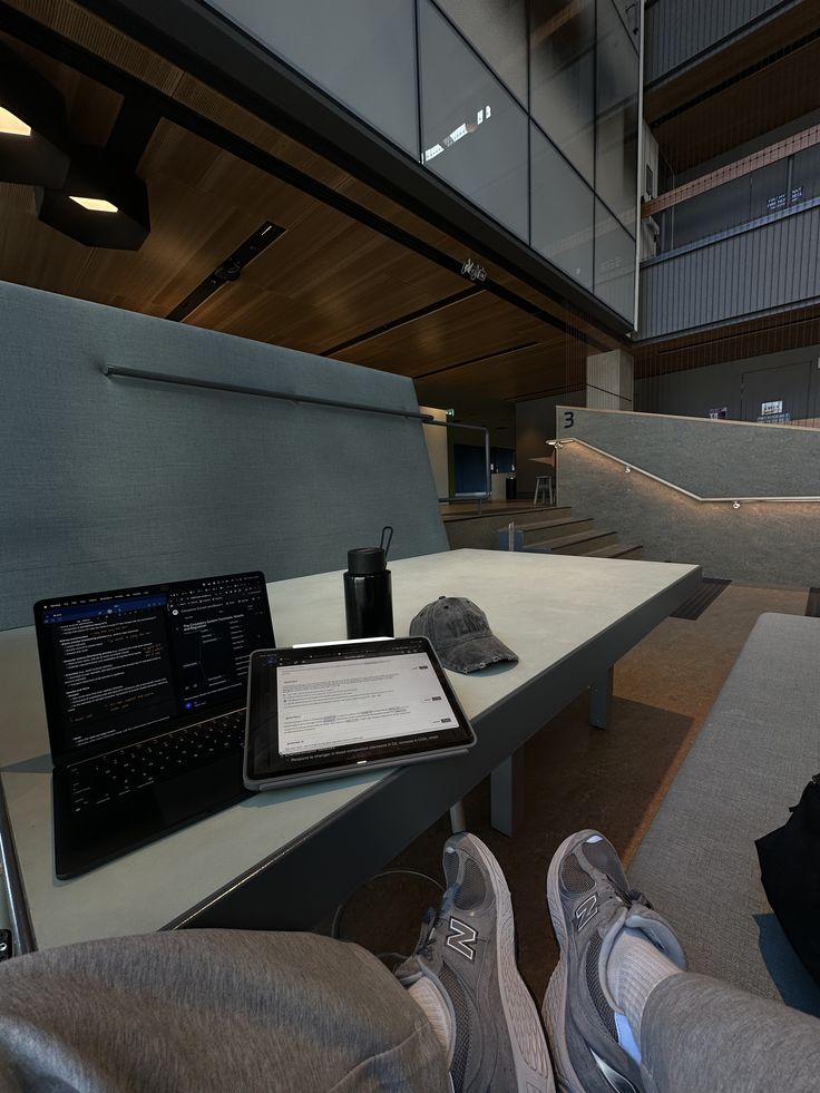 Lor_dmills's tweet image. Trading is risky, and so is life.