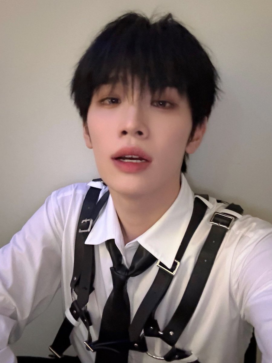 아니 오드아이 존나 좋음…