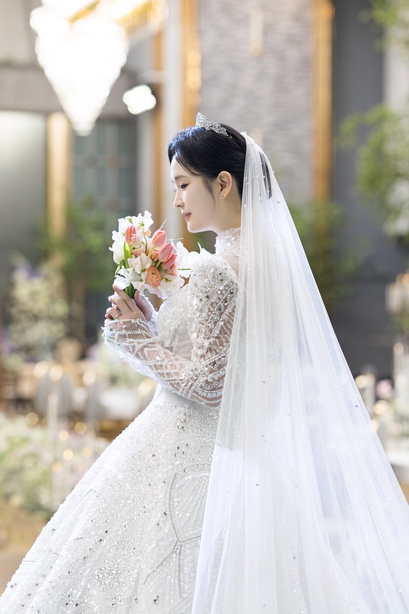yuhee_cos's tweet photo. 💍👰🏻‍♀️🤵🏻🤍 https://t.co/o8f0kC8v1q