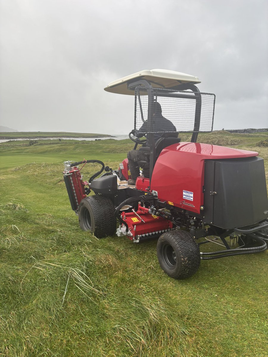 FergalInfo's tweet image. A New Baroness LM551B Fairway Mower purchased by another ⛳️ Links Course ⛳️ in Kerry
