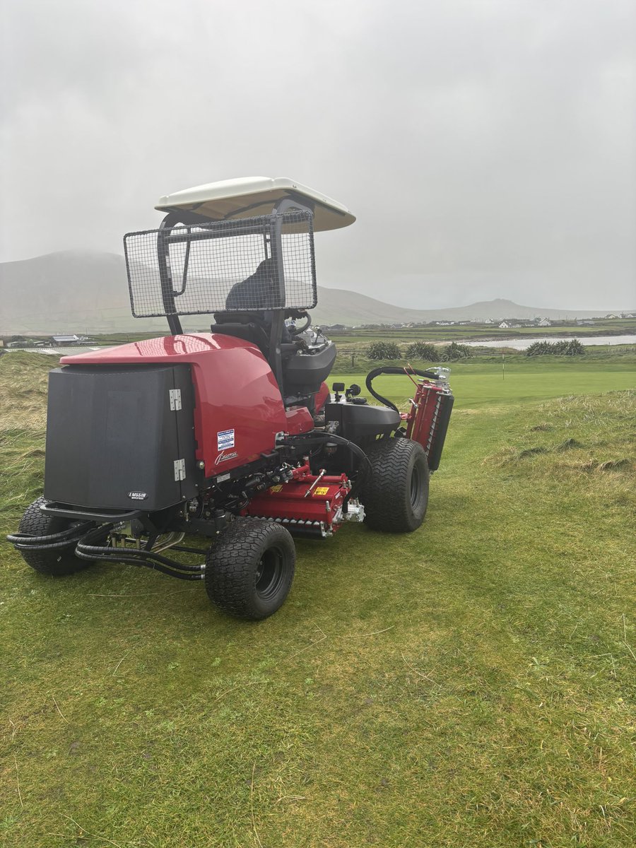 FergalInfo's tweet image. A New Baroness LM551B Fairway Mower purchased by another ⛳️ Links Course ⛳️ in Kerry