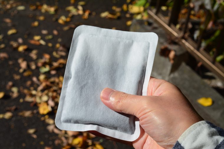 FtripJapanTour's tweet photo. Travel tip for winter in Japan: bring a kairo! ❄️🔥

These disposable heat packs warm up fast—perfect for cold mornings, outdoor attractions, and long walks. Stay cozy while exploring temples, hiking, or strolling through snowy streets!

Stay warm and travel smart!  #JapanTravel https://t.co/lkU2b7hZ0s