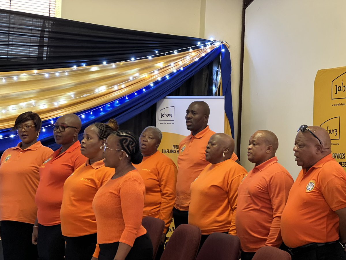 PublicSafetyMMC's tweet photo. ♦️ HAPPENING NOW ♦️

The memorial service for Chief David Tembe is underway. He was the visionary force behind #BuyaMthetho, an initiative that reshaped law enforcement in the City. Through his leadership, compliance strengthened, streets became safer, community trust deepened, and accountability was elevated to a non-negotiable standard. He ensured that the law stood firm and that officers stood firmly with it.

#NomakanjaniManjeNamhlanje
#BuyaMthetho
#RestInPeaceDavidTembe