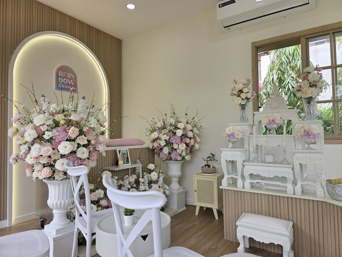 Nottie35048951's tweet image. ฌาปณสถานของเราใช้คำว่าข้ามสะพานสายรุ้ง 🌈

ใดๆคือขอฝาก Rainbow Bridge ไว้ด้วยนะคะ เราสร้างที่นี่ขึ้นมามานอกจากจะเพื่อส่งน้องข้ามสะพานอย่างดีที่สุดแล้ว ยังเน้นฮีลใจครอบครัวด้วย เรากล้าพูดเลยว่าเราคิดทุกอย่างมาอย่างดีที่สุด เพิ่งเปิดไม่นานแต่ก็ได้รับ Feedback ดีมากๆ 1/2)