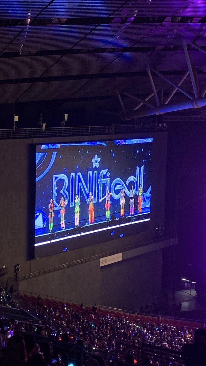 fluffy_aiah's tweet photo. BINIFIED concert. This one left me with post-concert depression, the girls gave their all! 

It's motivating me to focus on my academics now, especially since I need to finish my research proposal and defend it on Thursday. I hope the girls see this and wish me luck! https://t.co/RJYWNGCBOr