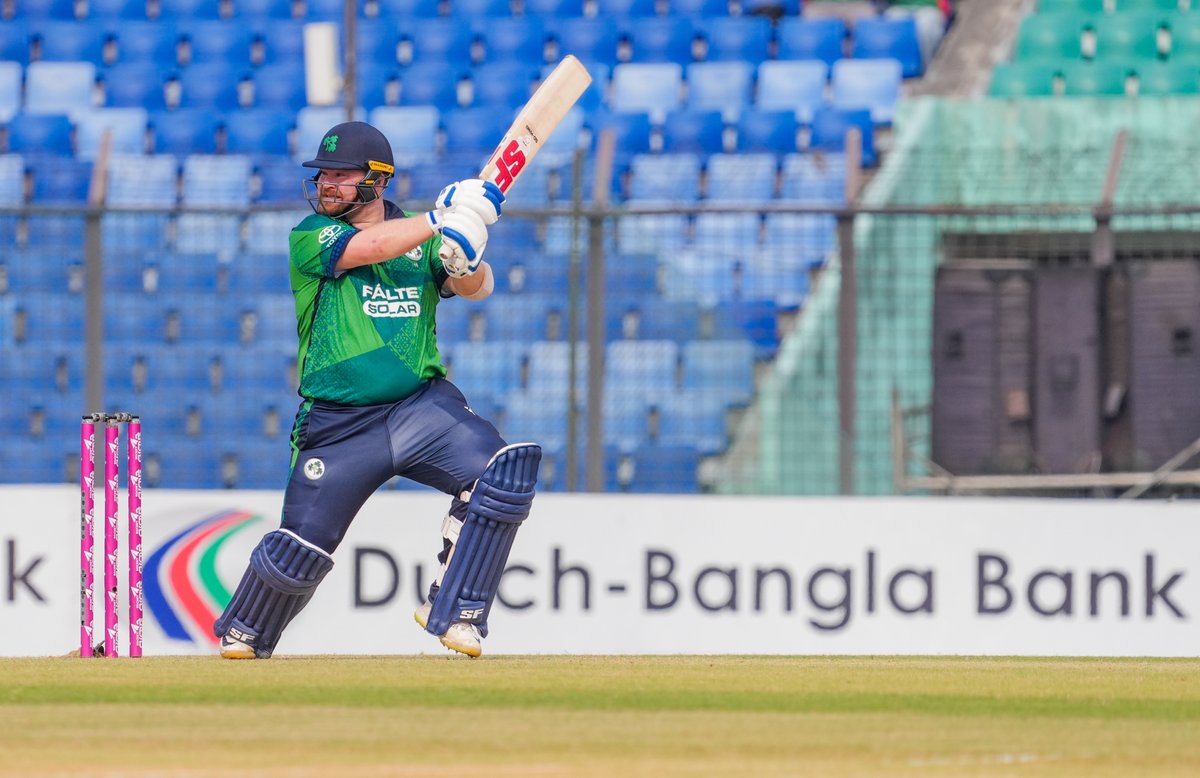 cricketireland's tweet image. █▓▒▒░░░MATCH UPDATE░░░▒▒▓█

After a sprightly start, we've struggled through the middle overs.

Ireland 74-5 (12 overs)

👉 Scorecard: bit.ly/44KcYcj
👉 Livestream: bit.ly/4pIgwnA

#BackingGreen #FailteSolar ☘️🏏
