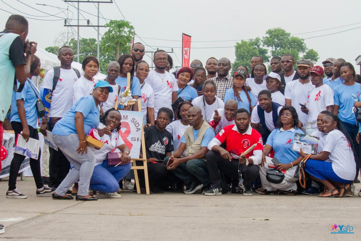 RDC_IYAFP's tweet photo. #JournéeMondialeDuSida : #RetourEnImage
En cette journée mondiale de lutte contre le VIH - SIDA , @RDC_IYAFP s'associe aux differents acteurs de la societé civile et aux #PTFs pour rappeler que la lutte continue.
#StopVIH, #FinduSida, #SantépourTous https://t.co/V94iZSihF9