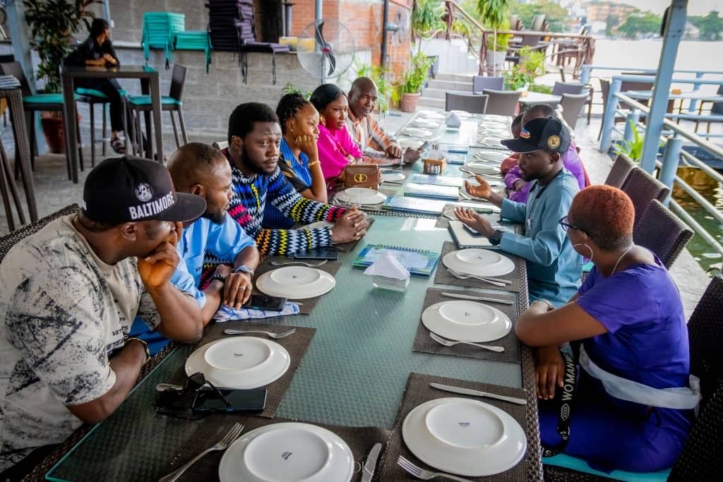 Alabi Opeyemi Oladimeji, the Senior Special Assistant (SSA) to the Governor, today
Yesterday held a strategic meeting with Political Youth Leaders across Lagos State.

This engagement was in line with Mr. Governor's commitment to Youth Inclusion and the guiding principle of