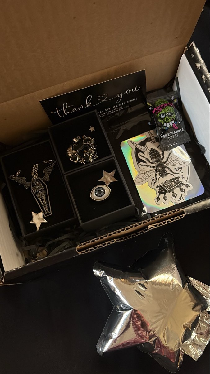skullsoul23's tweet photo. https://t.co/TWFUY3qCDv