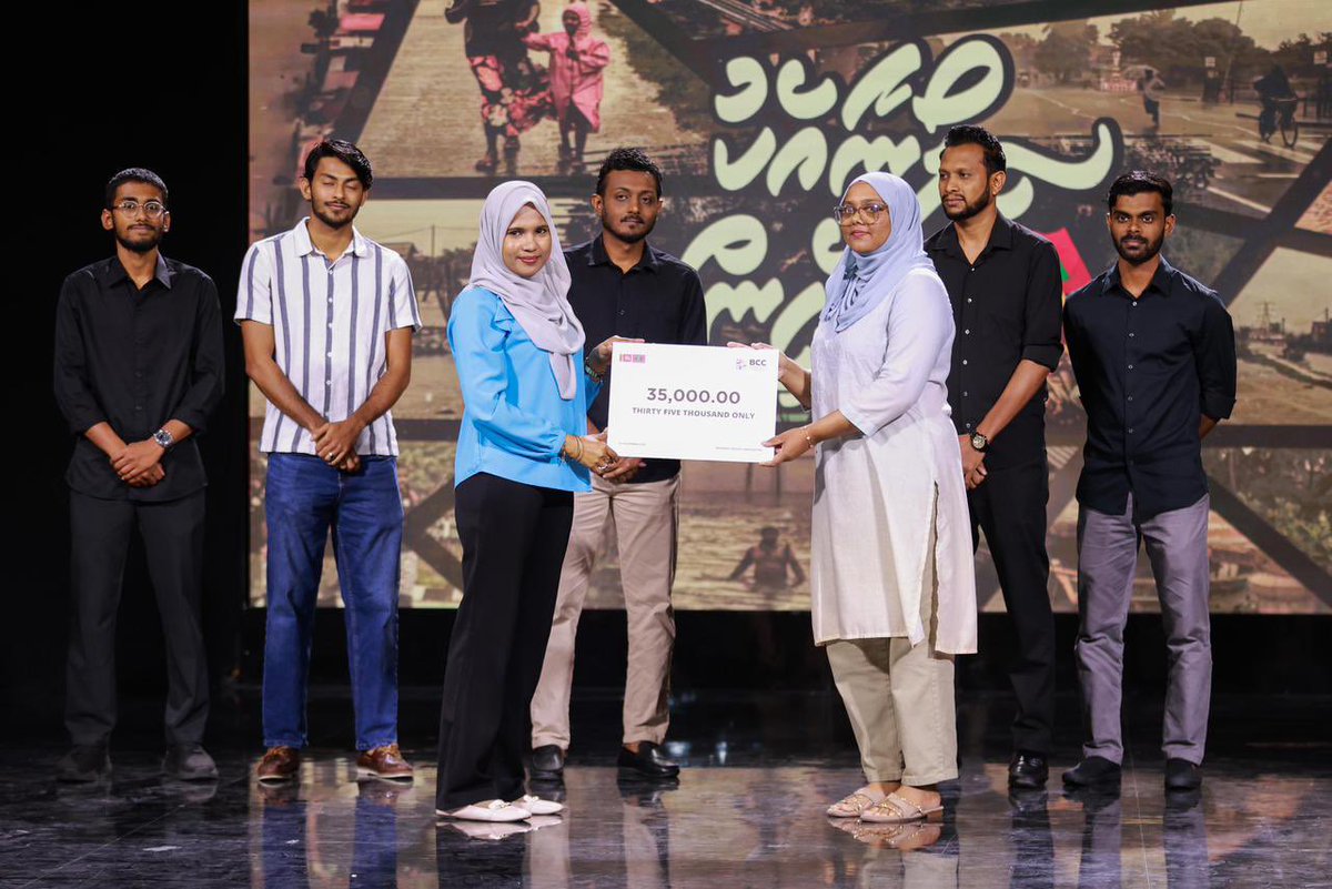 BCC_mv's tweet image. In support of those affected by Cyclone Ditwah, the Staff at BCC united to contribute to the “Ceylon aa Eku Dhivehin” telethon organised by PSM.
This contribution highlights our shared commitment to standing with the people of Sri Lanka.
#CeylonaaEkuDhivehin #BCC