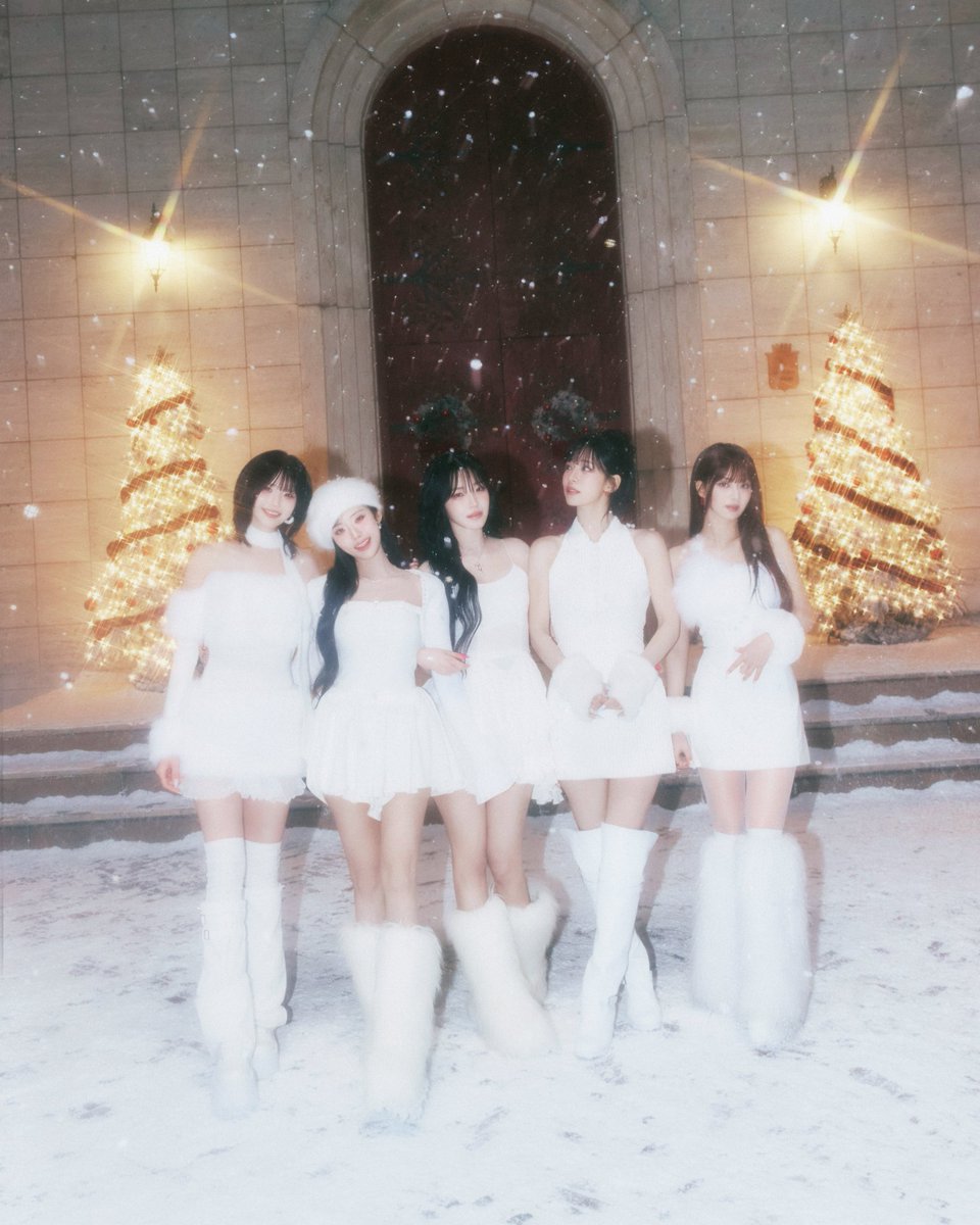 fromi_love_han's tweet photo. #다시_찾아온_하얀_그리움
#WhiteSnow_fromis_9
이번 겨울송은 바로 이것 https://t.co/ydQUzoJ6bZ