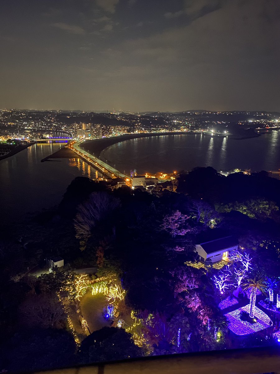 江ノ島の特別展望台のてっぺんまできた