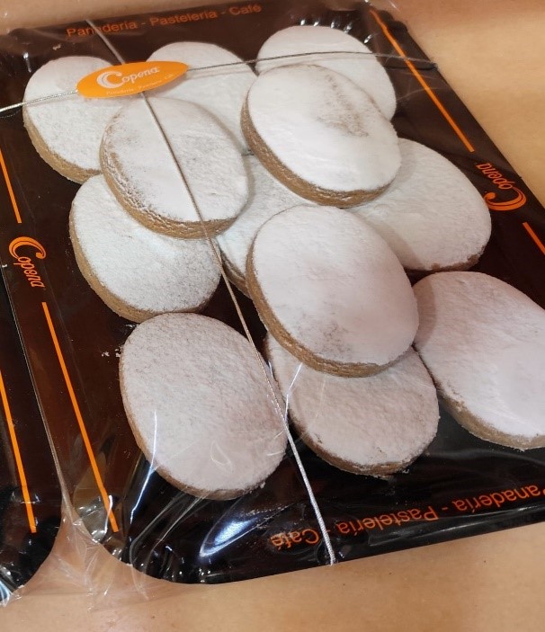 PanaderiaCopena's tweet photo. El mes de diciembre arranca con sabor a tradición. En Copena ya tenemos listos esos polvorones que solo aparecen por estas fechas y que nunca fallan. Si quieres empezar diciembre con un toque dulce… te esperamos.

#polvorones #dulce #Navidad #tradición https://t.co/3184u9indG