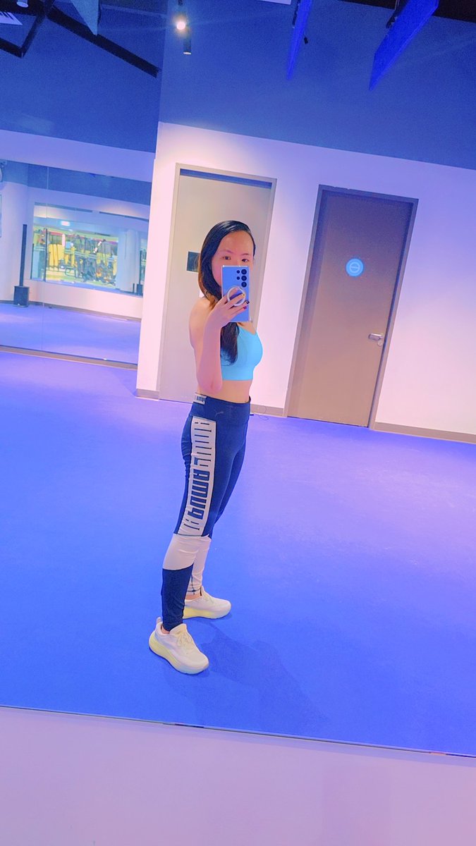 StarrySnow303's tweet image. GM my frens! Happy Tues! 🩵

What does life mean to you? :)

I wonder about that alot actually.

To me, life is the accumulation of memories &amp;amp; experiences. Of both our own choices &amp;amp; the hands of destiny.

I try to make each moment count.

And to be happy daily.

Keep smiling! ❣️