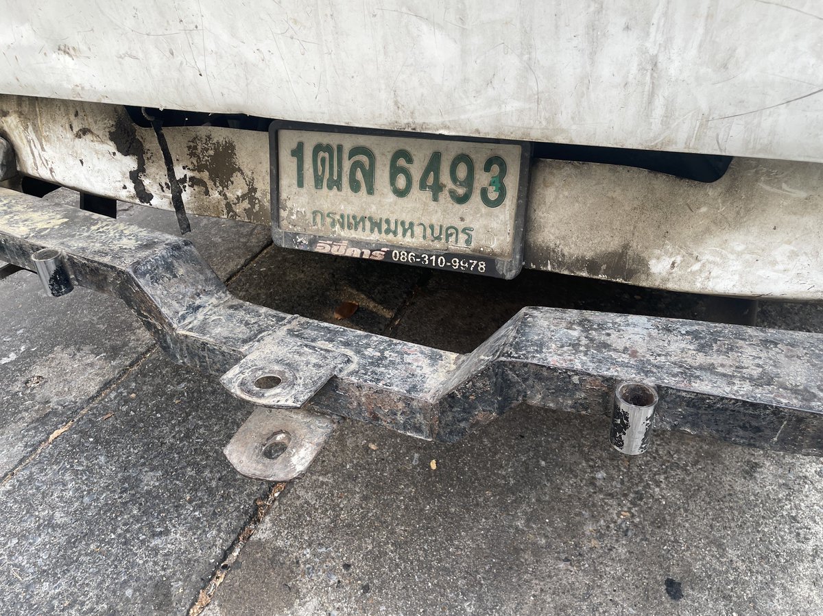 Head's up fellow Suk 39-49ers: loads of construction going on and I was just approached by some suspicious fellows claiming to be part of the Metropolitan Water Works, claiming my water pipers were damaged and they need fixing. I sent them away, but not before taking some pics.