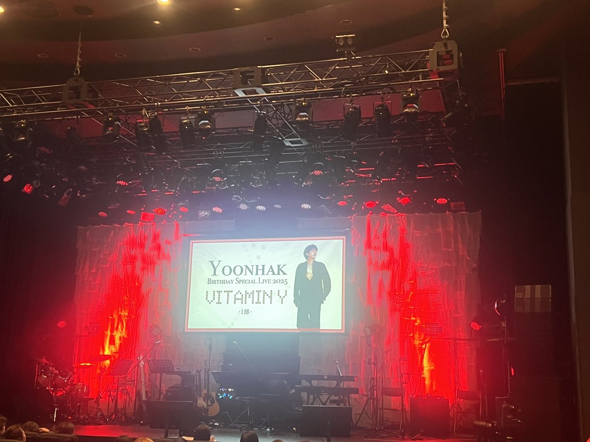 yh424keiko's tweet photo. 昨日は前夜祭、今日は当日のバースデーライブ⸜❤️⸝1部ジヒョクが来て凄く盛り上がって楽しかった🫶🏻✧︎2部も楽しもう🥰 #ユナク #PleasurePleasure #バースデーライブ前夜祭🥰 https://t.co/GhpisSnFlP