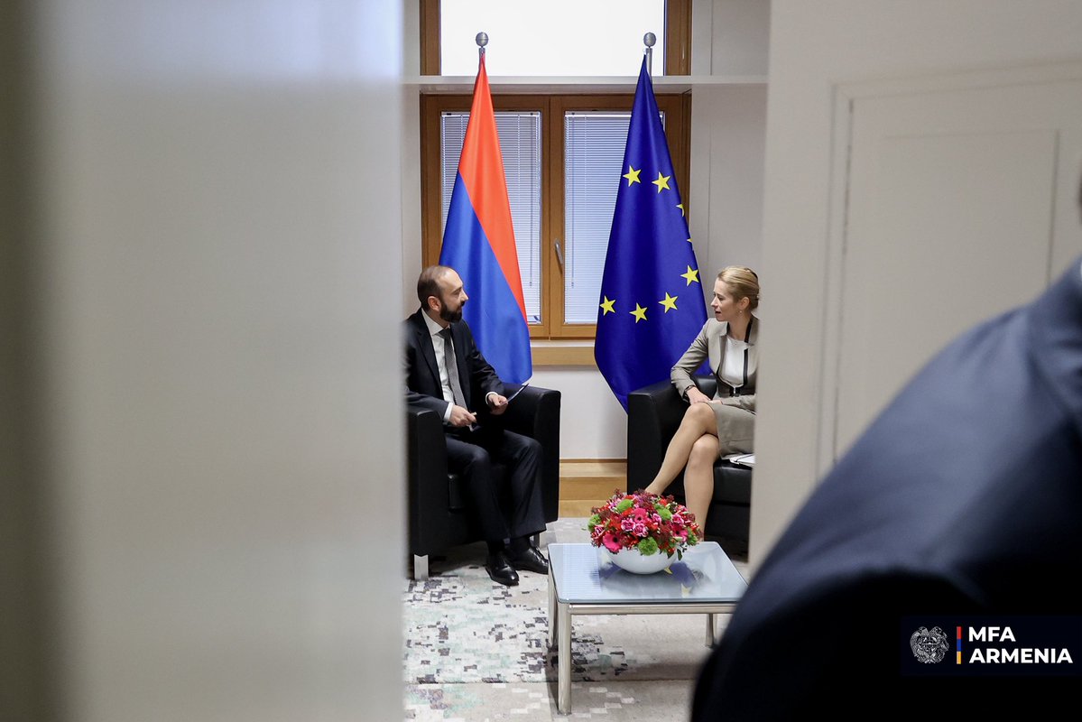AraratMirzoyan's tweet image. Important day &amp;amp; conversations in Brussels today for further deepening 🇦🇲 - 🇪🇺 partnership based on a new #strategic agenda.

Glad to kick-off the discussions in a meeting with @kajakallas ahead of #Armenia-#EU Partnership Council meeting.