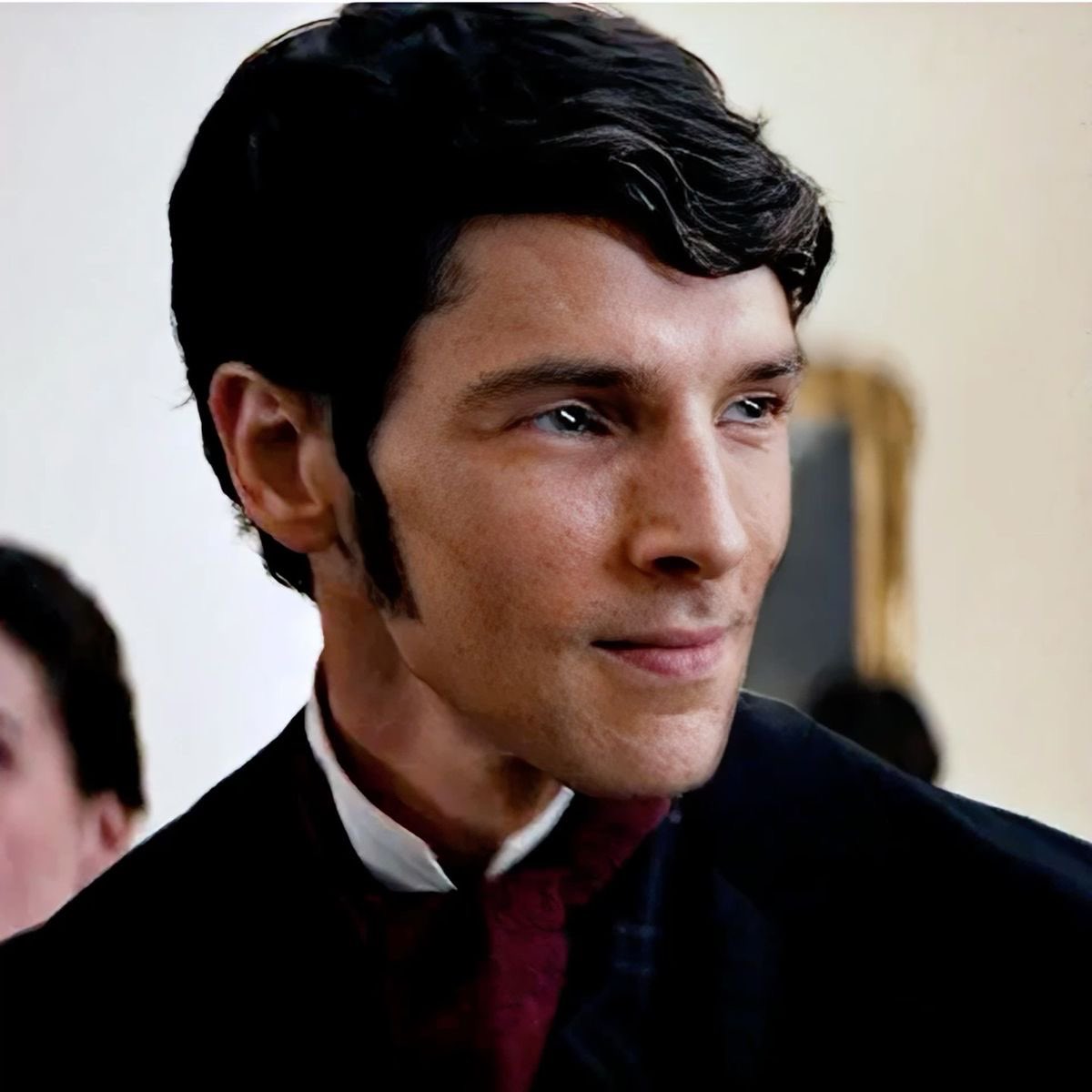 CMagnumfan's tweet photo. Good morning all. #ColinMorgan as #LewisCartwright in #TheDeadDontHurt https://t.co/UnrVmk0Ikh