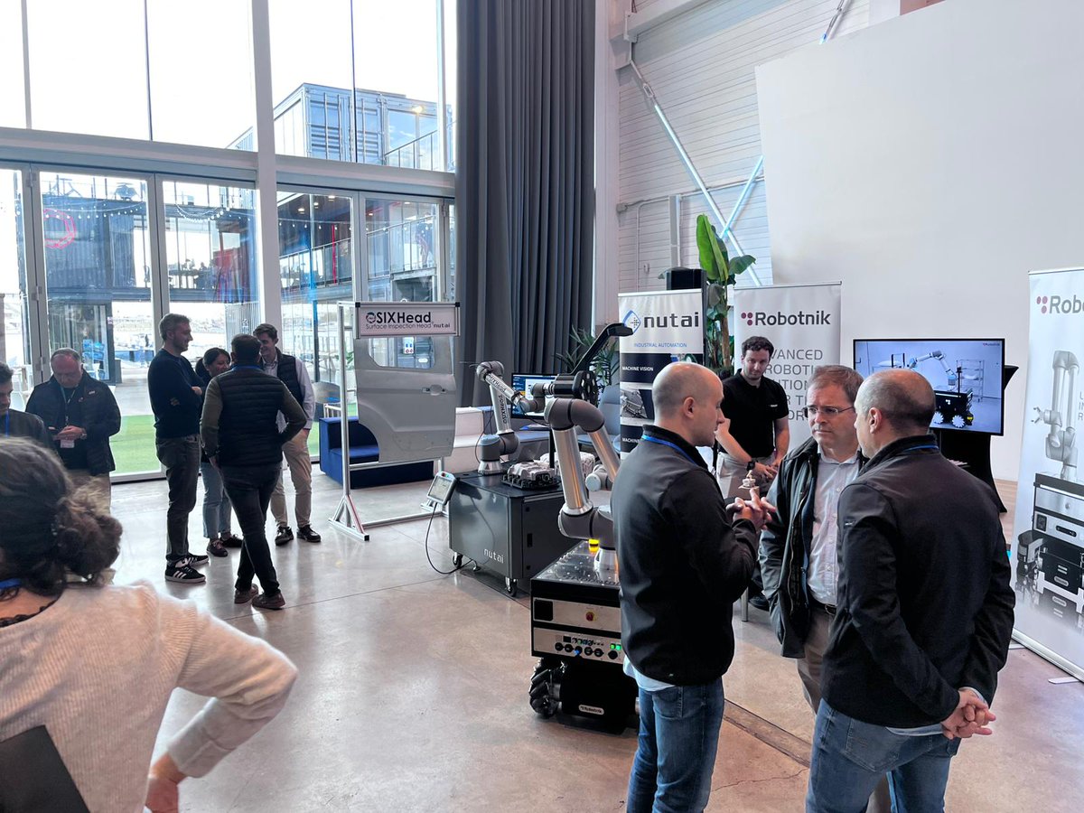 RobotnikRobots's tweet image. ¡¡Arranca WeAreCobots metal en Valencia!! 🦾🦾
@Universal_Robot @nutai_com @FEMEVALes @cfzcobots