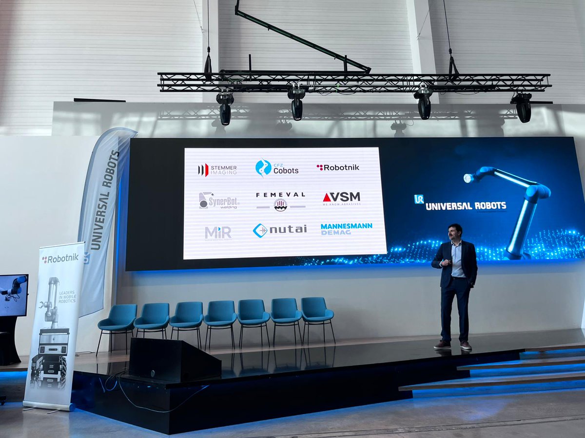 RobotnikRobots's tweet image. ¡¡Arranca WeAreCobots metal en Valencia!! 🦾🦾
@Universal_Robot @nutai_com @FEMEVALes @cfzcobots