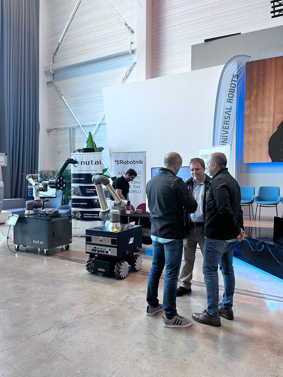 RobotnikRobots's tweet image. ¡¡Arranca WeAreCobots metal en Valencia!! 🦾🦾
@Universal_Robot @nutai_com @FEMEVALes @cfzcobots