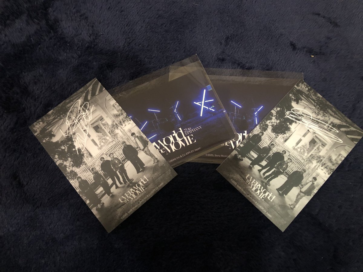 そういやムビチケ届いてた！ 誰と誰のサインやっけ笑 #UVERworld