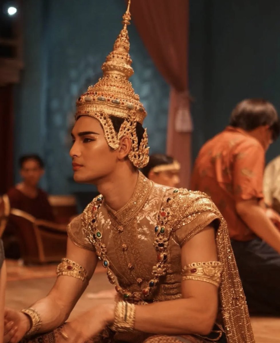 t_thunthun_t's tweet image. ถ้าจะพูดกันถึงปูนปั้นล่ะก็...พี่พอจะมีเวลาสักอาทิตย์มั้ยคะ //ปูเสื่อ